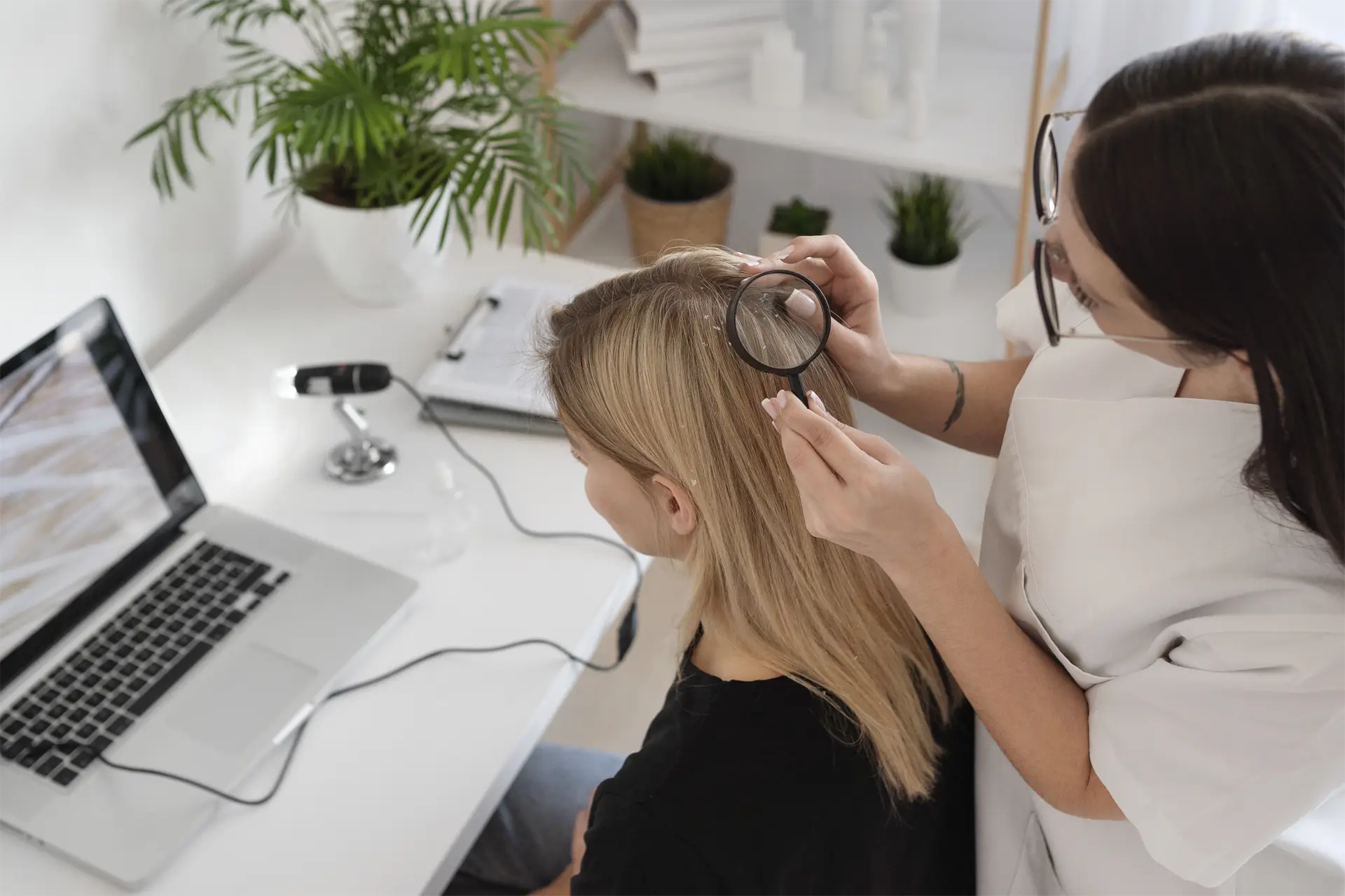 Those suffering from scalp issues, thinning, dryness or itching can get benefits from Kyoto Head Spa